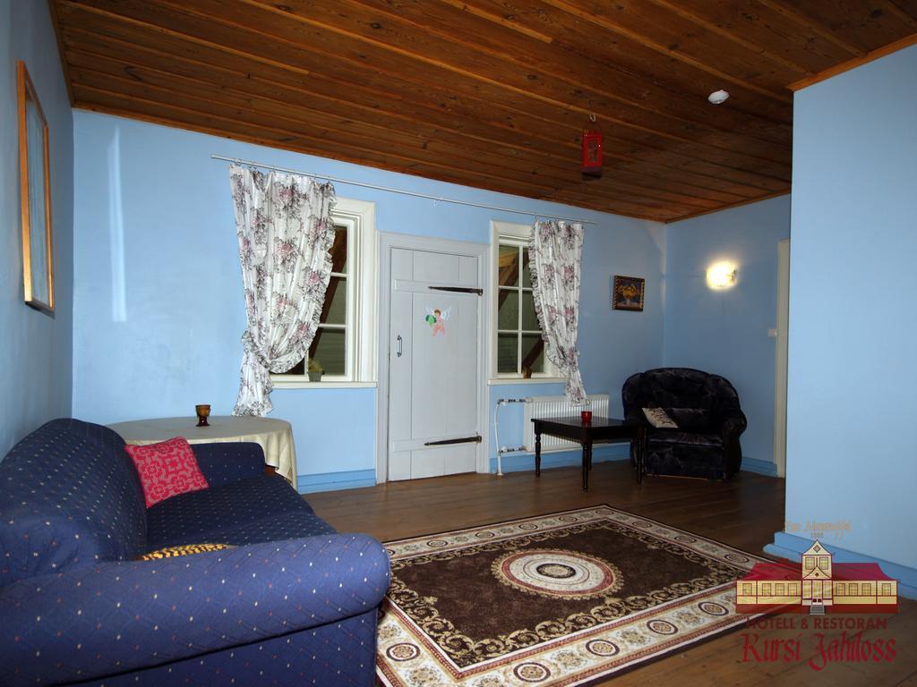 Kursi Hunting Manor Puurmani Room photo